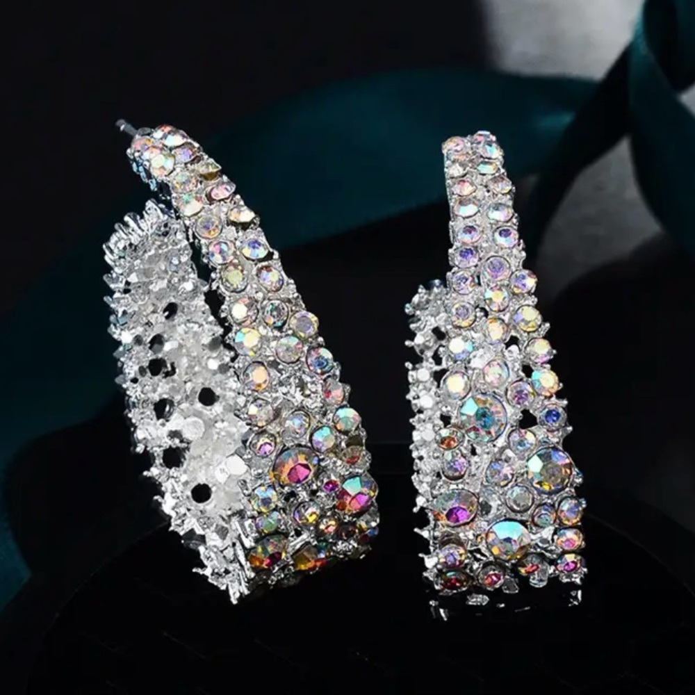 Elegant Cubic Zirconia Silver Tone Oval Hoop Earrings